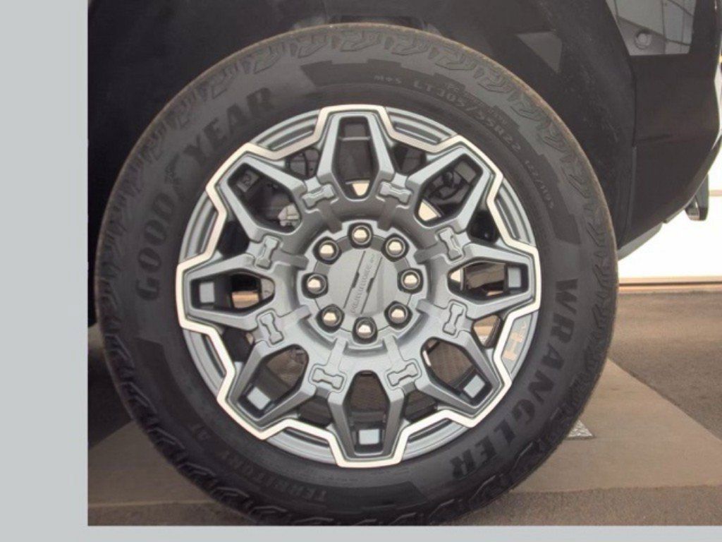 Used 2025 GMC Hummer EV 3X AWD/4WD image 20
