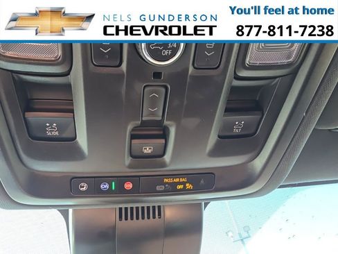 Used 2024 Chevrolet Suburban High Country w/ Advanced Technology Package image 39