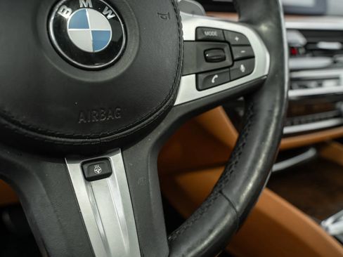Used 2019 BMW M550i xDrive w/ Premium Package AWD/4WD image 25