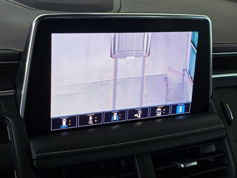 Used 2021 Chevrolet Tahoe Premier AWD/4WD image 27