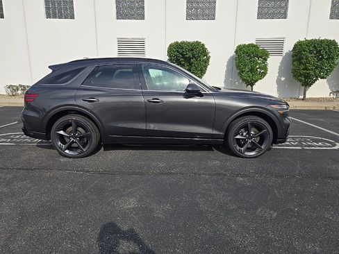 Used 2026 Genesis GV70 3.5T Sport Prestige image 9