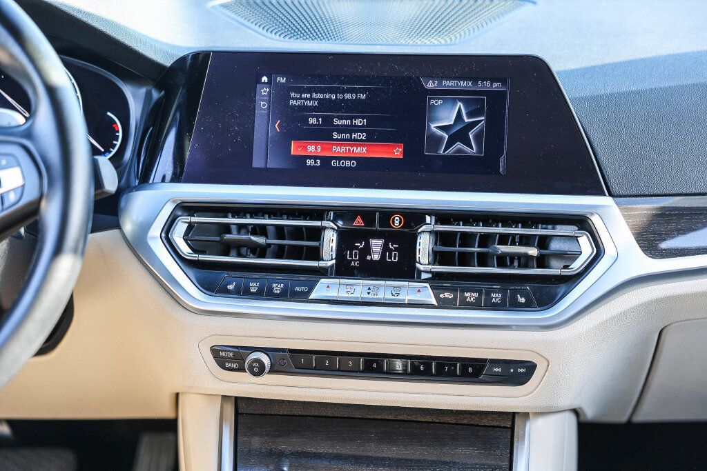 Used 2019 BMW 330i Sedan w/ Convenience Package RWD image 3