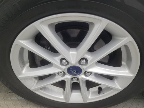 Used 2018 Ford Focus SE FWD image 31