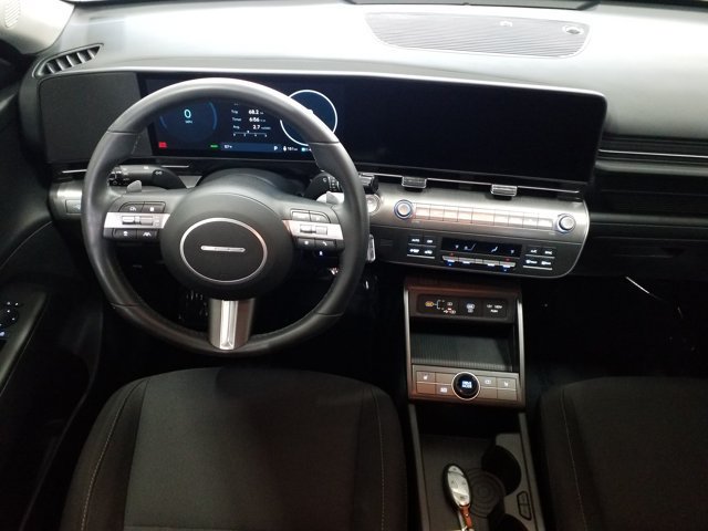 Used 2024 Hyundai Kona SEL FWD image 3