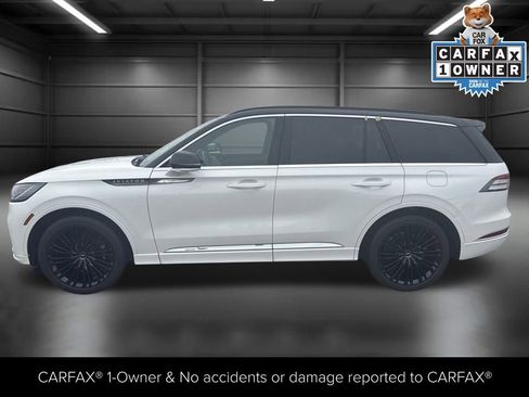 Certified 2025 Lincoln Aviator Black Label image 4