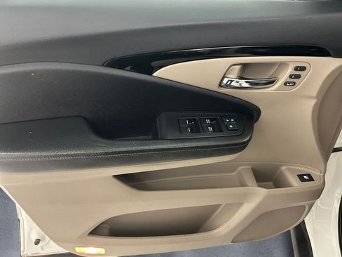 Used 2019 Honda Ridgeline RTL-E image 12