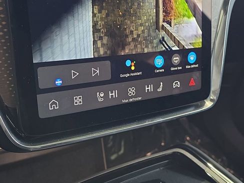 New 2025 Volvo EX90 Plus w/ Protection Package Premier image 16