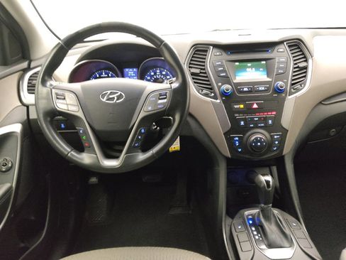 Used 2014 Hyundai Santa Fe GLS image 22