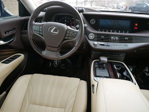 Used 2020 Lexus LS 500 AWD image 17