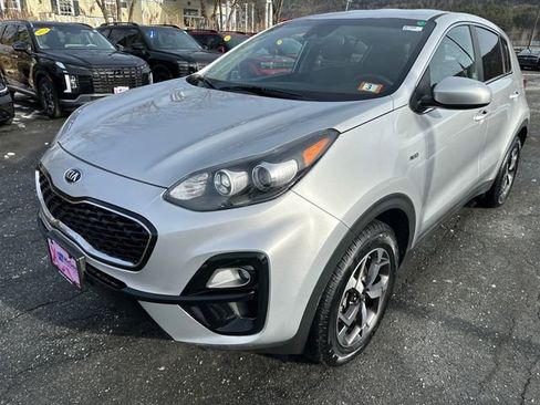 Used 2020 Kia Sportage LX image 1