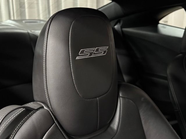 Used 2010 Chevrolet Camaro SS w/ RS Package RWD image 26