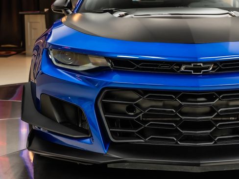 Used 2018 Chevrolet Camaro ZL1 image 20