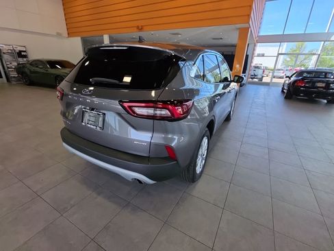 Used 2023 Ford Escape Active AWD/4WD image 9