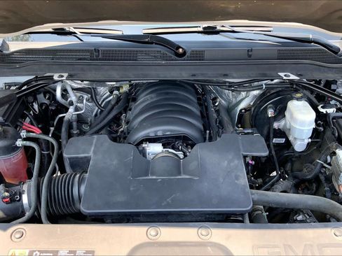 Used 2016 GMC Yukon Denali w/ Open Road Package AWD/4WD image 32