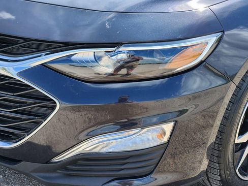 Used 2023 Chevrolet Malibu RS w/ LPO, Floor Liner Package FWD image 9