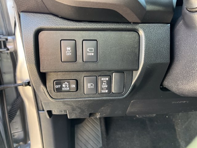 Used 2021 Toyota Tacoma TRD Sport w/ TRD Premium Sport Package AWD/4WD image 22