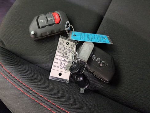 Used 2021 Jeep Wrangler Rubicon w/ Steel Bumper Group image 44