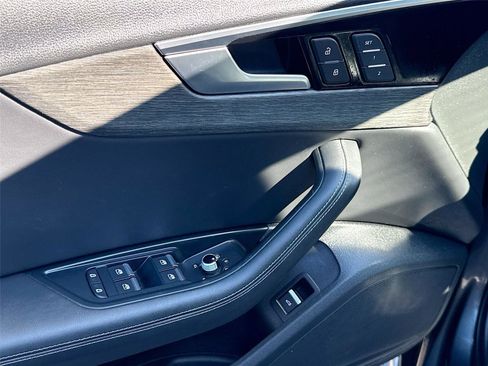 Used 2022 Audi A4 2.0T Premium Plus image 16