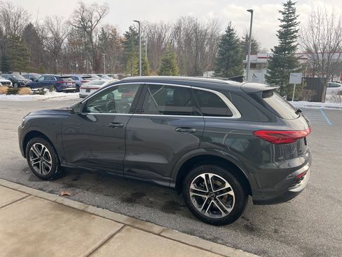 Used 2025 Audi Q5 Premium Plus image 46