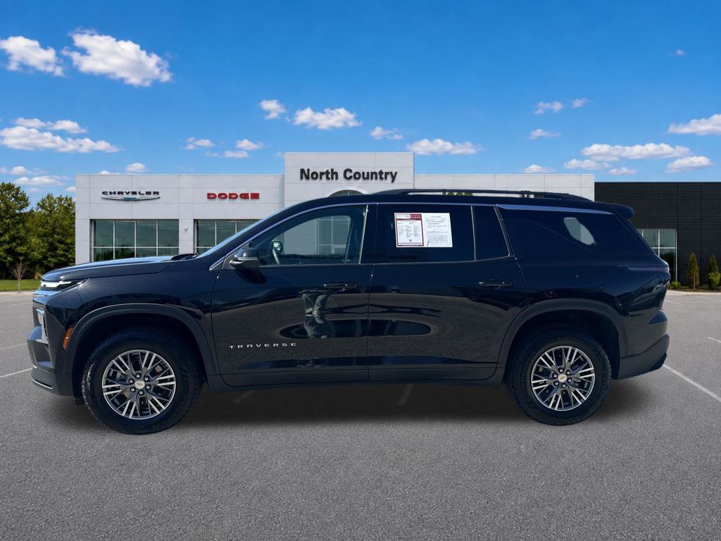 Used 2025 Chevrolet Traverse LT AWD/4WD image 5