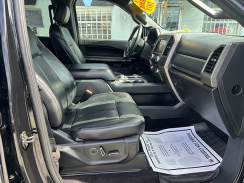 Used 2018 Ford Expedition XLT w/ Equipment Group 202A image 14