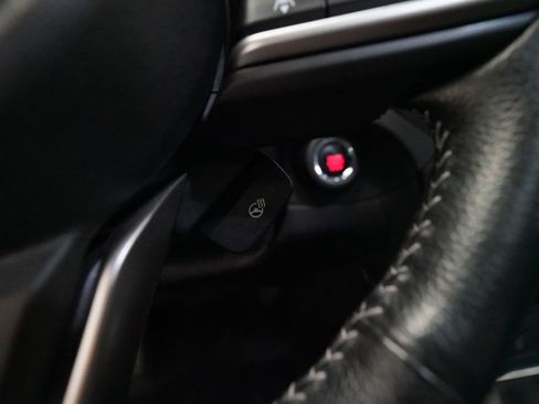 Used 2021 Subaru Ascent Limited w/ Technology Package image 21