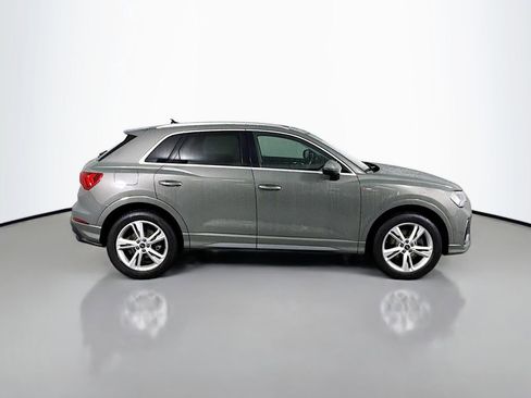 Used 2022 Audi Q3 2.0T Premium Plus w/ Premium Plus Package image 4