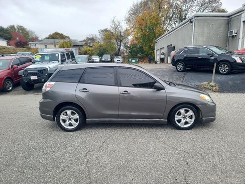 Used 2006 Toyota Matrix XR image 8