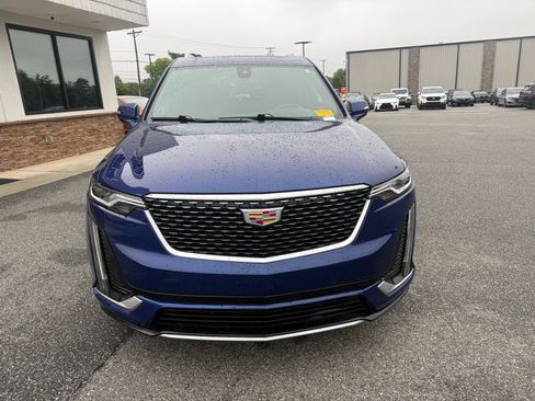 Used 2025 Cadillac XT6 Premium Luxury FWD image 10