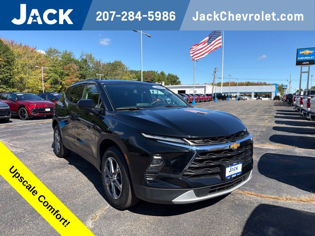 Used 2024 Chevrolet Blazer LT w/ Convenience Package AWD/4WD image 1