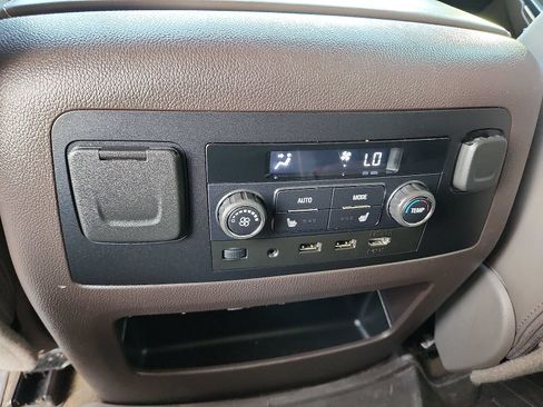 Used 2019 GMC Yukon XL Denali w/ Denali Ultimate Package AWD/4WD image 10