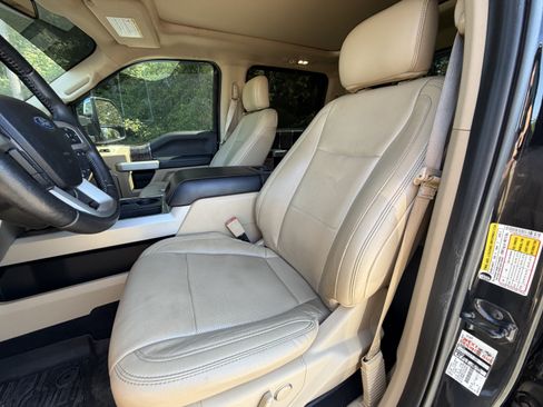 Used 2019 Ford F450 Lariat w/ Lariat Ultimate Package AWD/4WD image 7