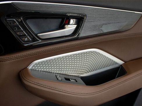 Used 2024 Acura MDX SH-AWD w/ Advance Package image 35