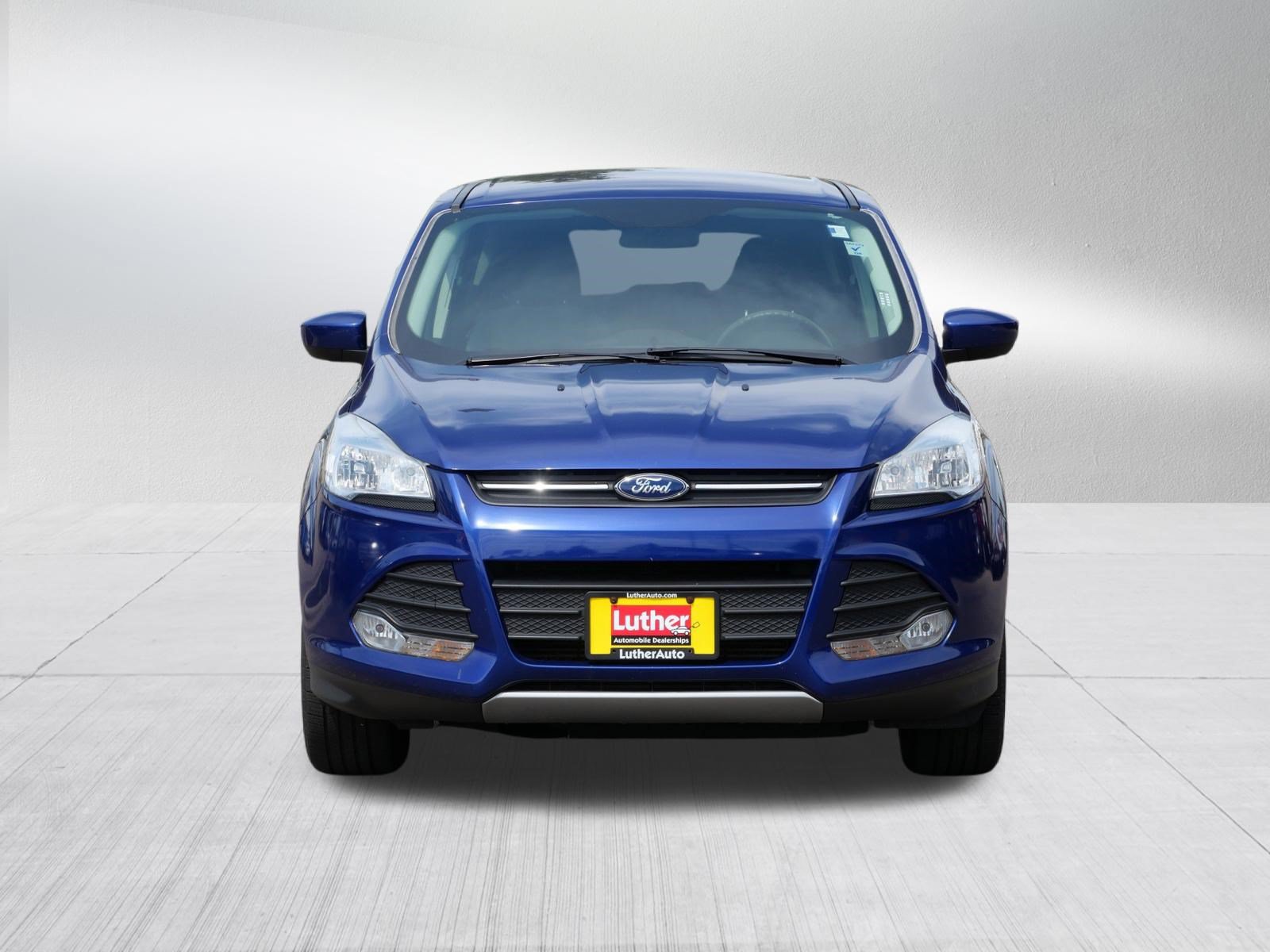Used 2015 Ford Escape SE FWD image 2