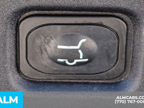 Used 2025 Ford Expedition Platinum AWD/4WD image 29