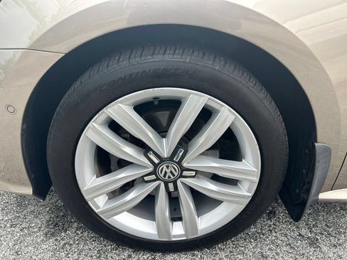 Used 2016 Volkswagen Passat 1.8T SEL Premium FWD image 12
