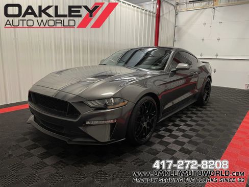 Used 2018 Ford Mustang GT w/ Black Accent Pkg RWD image 1