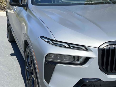 Used 2023 BMW X7 M60i image 51