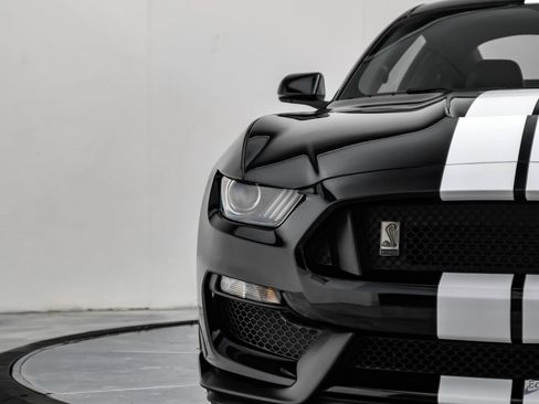 Used 2015 Ford Mustang Shelby GT350 RWD image 29