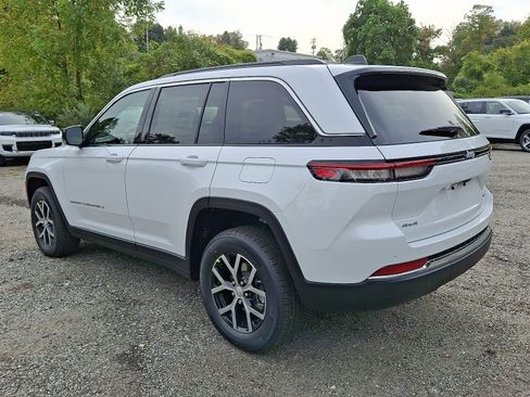 New 2025 Jeep Grand Cherokee Limited image 3