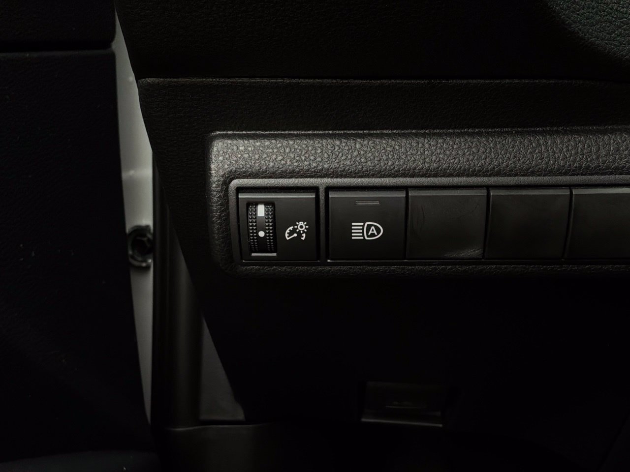 Used 2026 Toyota Corolla LE FWD image 23