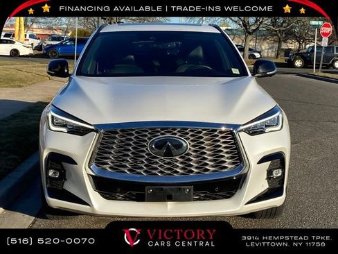 Used 2023 INFINITI QX55 Essential image 2