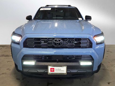Certified 2025 Toyota 4Runner TRD Off-Road Premium image 8