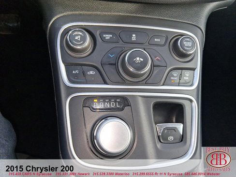Used 2015 Chrysler 200 Limited w/ Convenience Group image 18