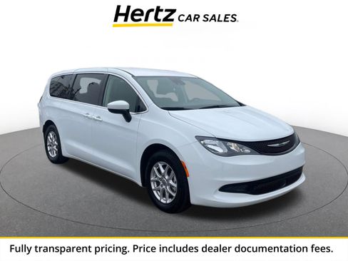 Used 2023 Chrysler Voyager LX FWD image 1