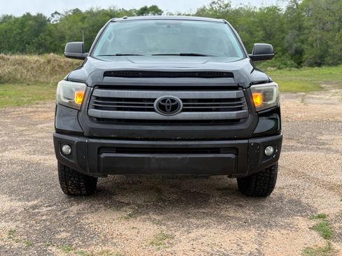 Used 2015 Toyota Tundra SR5 w/ SR5 Upgrade Package image 8