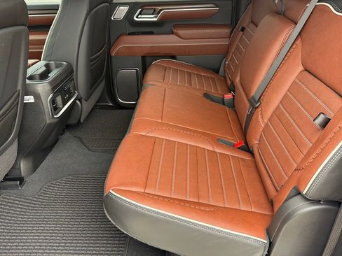 Used 2026 GMC Sierra 2500 Denali Ultimate image 42