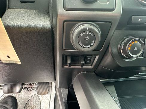 Used 2018 Ford F150 XLT w/ Equipment Group 302A Luxury AWD/4WD image 13