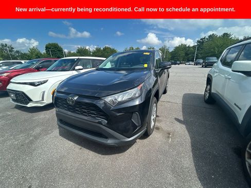 Used 2022 Toyota RAV4 LE AWD/4WD image 15