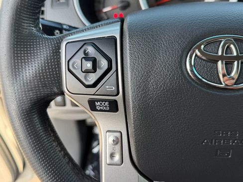 Used 2015 Toyota Tacoma PreRunner w/ TRD Off-Road Package RWD image 33